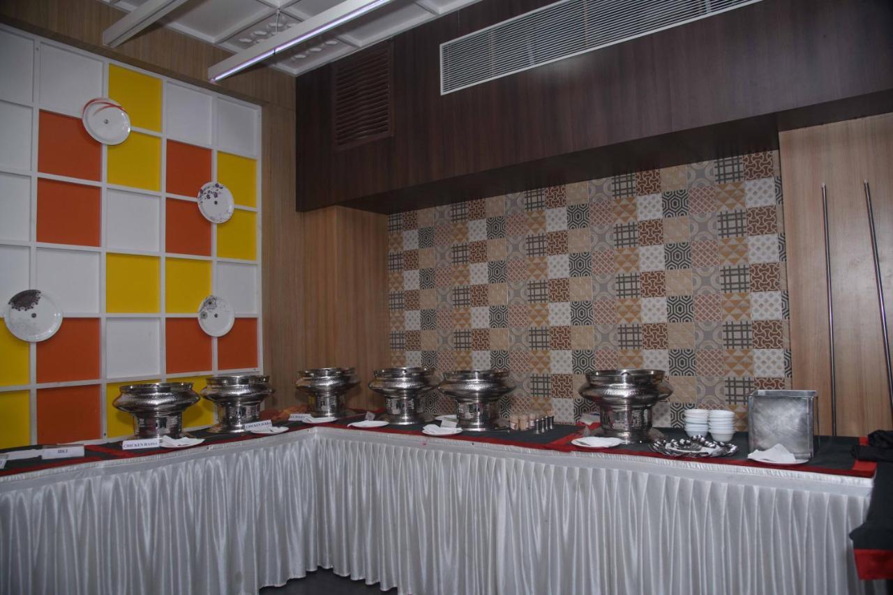 Nimantran Hotell Navi Mumbai Eksteriør bilde