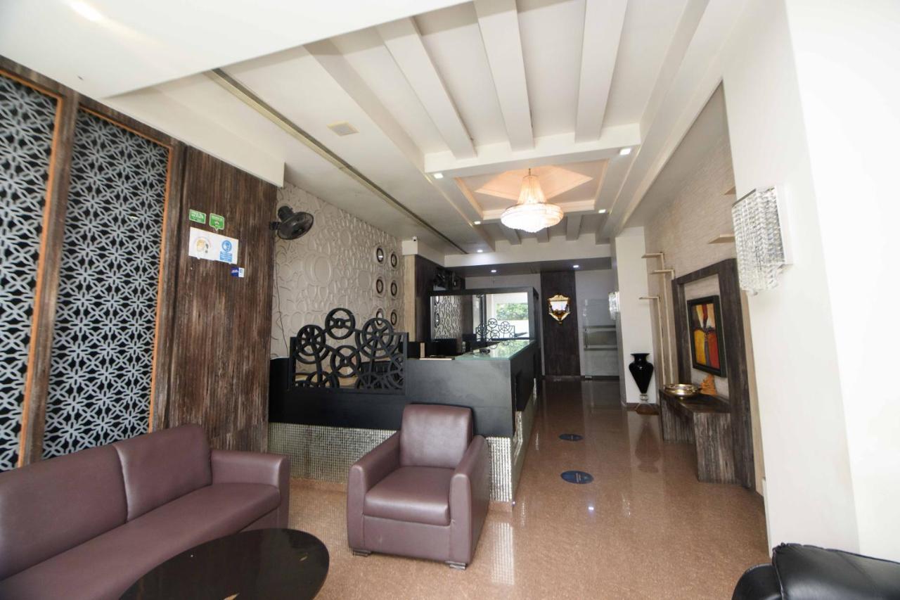 Nimantran Hotell Navi Mumbai Eksteriør bilde