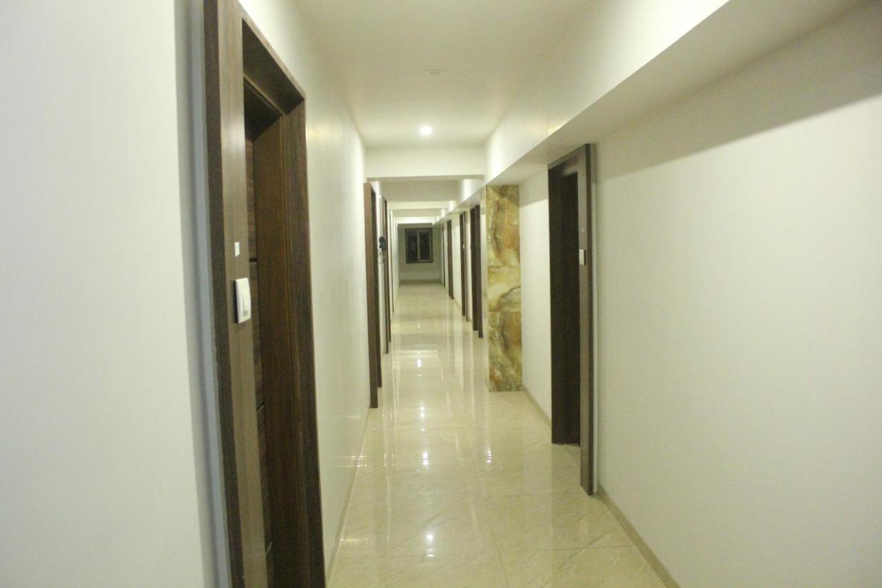 Nimantran Hotell Navi Mumbai Eksteriør bilde