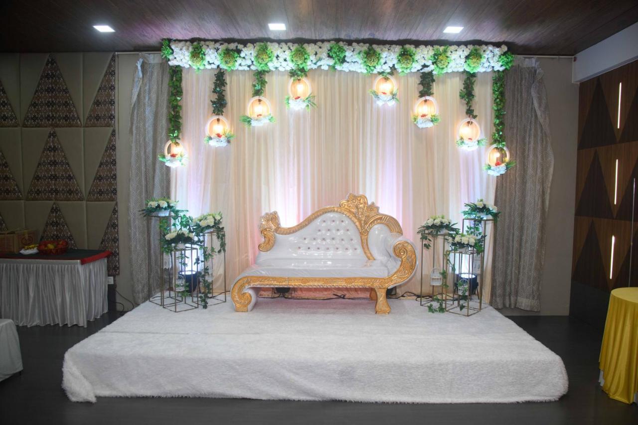 Nimantran Hotell Navi Mumbai Eksteriør bilde